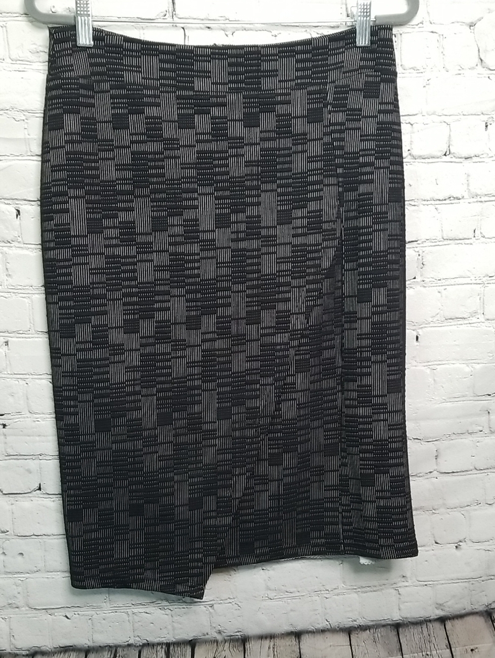 Maeve Anthropologie Black Gray Pattern Lined Full Length Skirt Medium